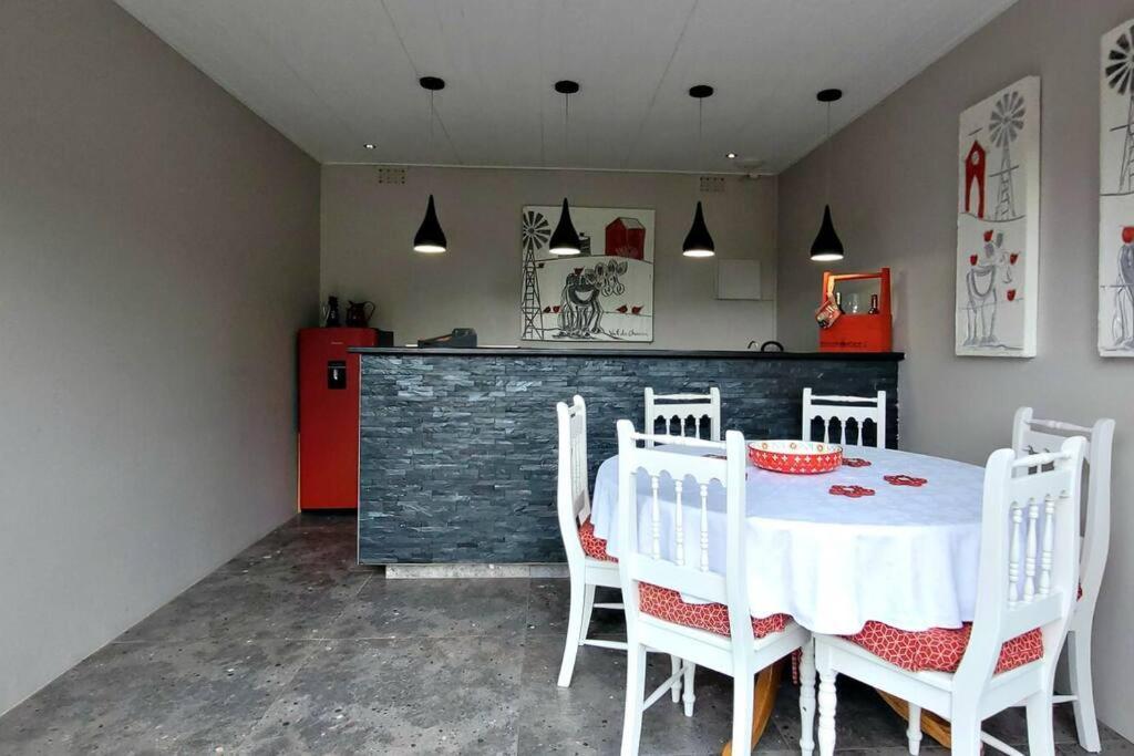 Scenic Peaks, Swellendam Apartment ภายนอก รูปภาพ
